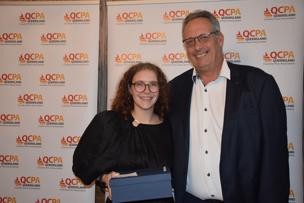 Kirra Livingstone, Glasshouse Country & Maley News receives award from Kieran Mannix, Spot News